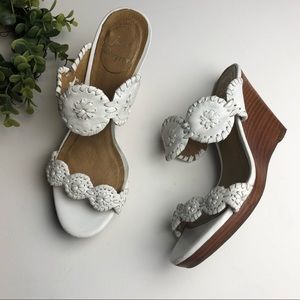 JACK ROGERS | Luccia White Wedged Sandals Chic 5.5